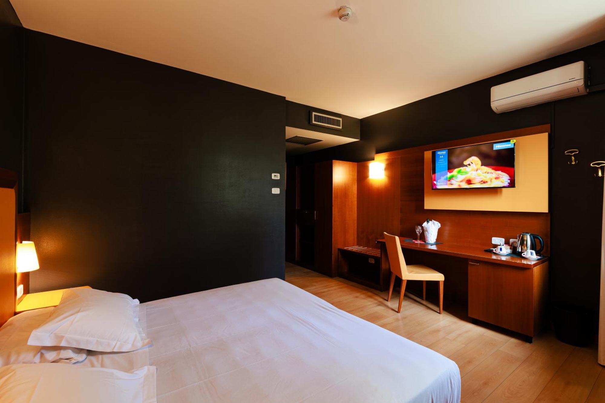 Delle Rose - Malpensa 4*