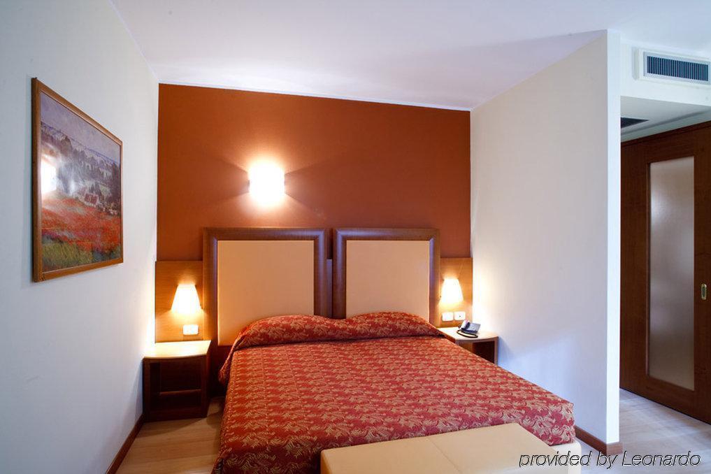 Delle Rose - Malpensa Hotel Oleggio